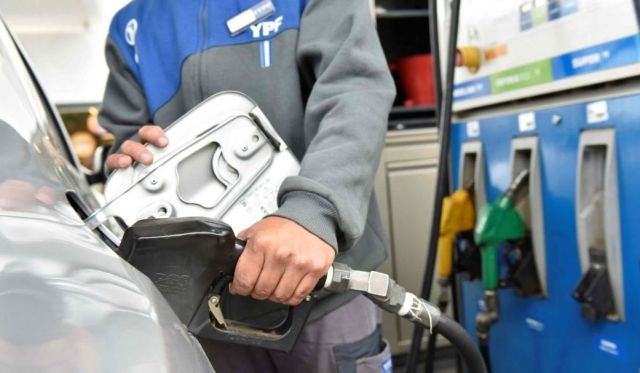 YPF aumentó un 9% los precios al público de naftas y gasoil