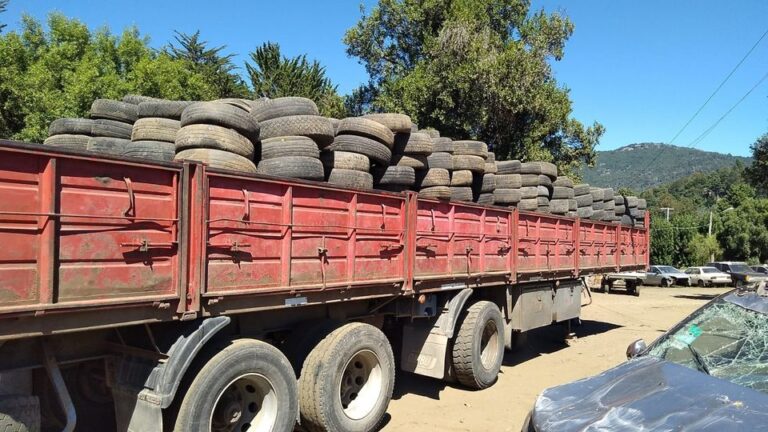 Continúa el envío de cubiertas a Alicurá para su reciclado