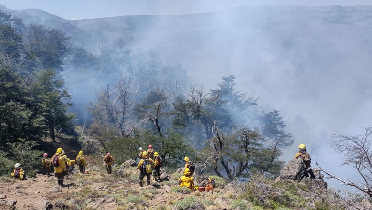 Anuncian un aporte económico de Nación por los incendios en la cordillera
