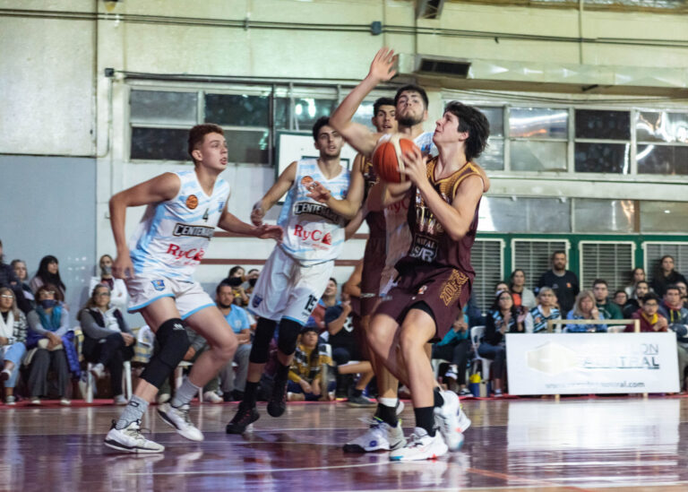 En doble jornada, Zorros recibe a Biguá