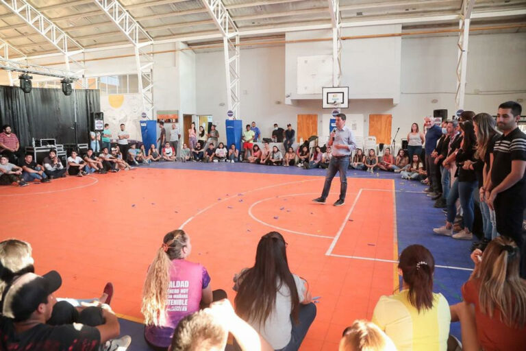 Koopmann inauguró la décima edición de Jóvenes Líderes en Villa Pehuenia