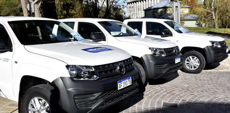 Se entregaron camionetas 4×4 a efectores de Salud de distintas localidades
