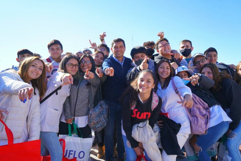 Marcos Koopmann presentó un proyecto de ley para crear el boleto estudiantil gratuito