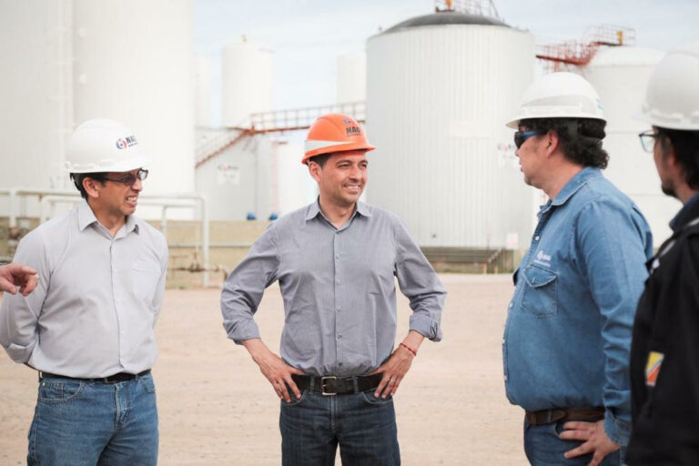 Koopmann impulsa proyectos para agregar valor al gas y petróleo de Vaca Muerta