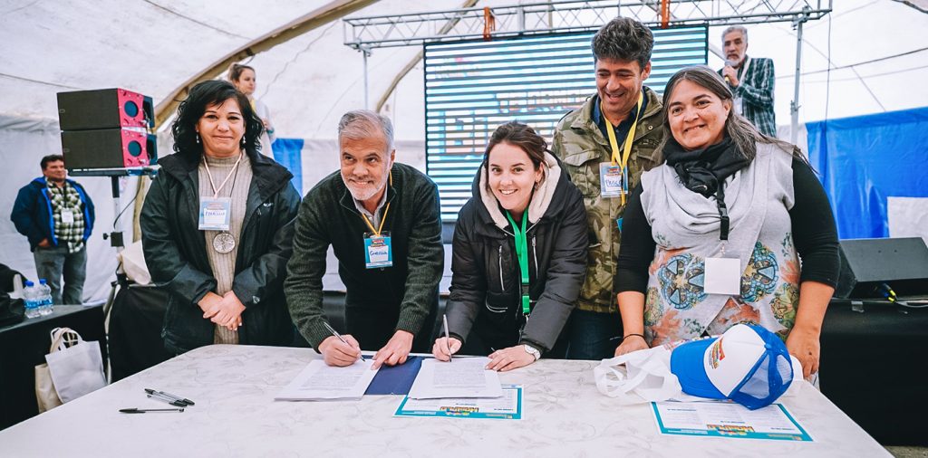 Neuquén firmó un convenio con Nación para fortalecer la participación adolescente