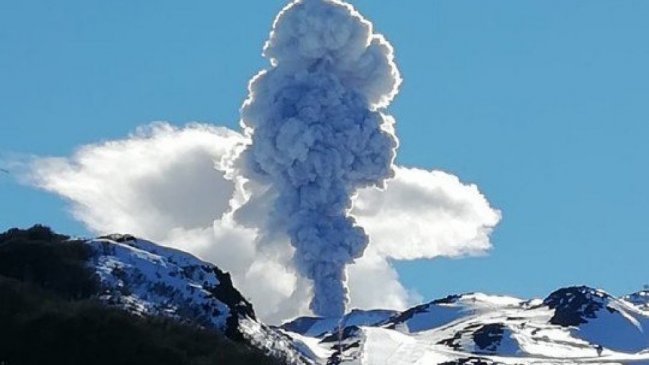 Sismo y alerta amarilla en Chile por las emanaciones del volcán Nevados de Chillán