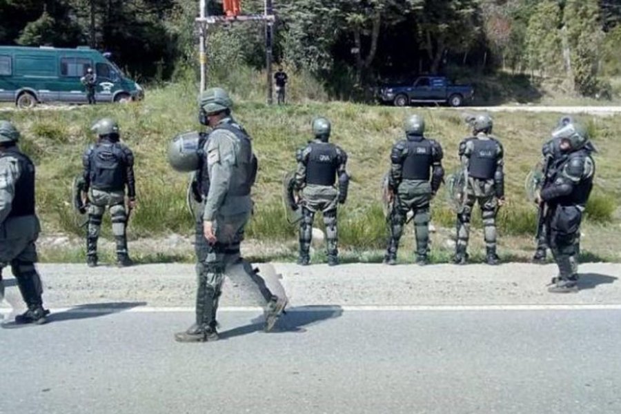 Tensión en Villa Mascardi: detuvieron a 7 mujeres y 5 menores en el operativo para desalojar a grupos mapuches