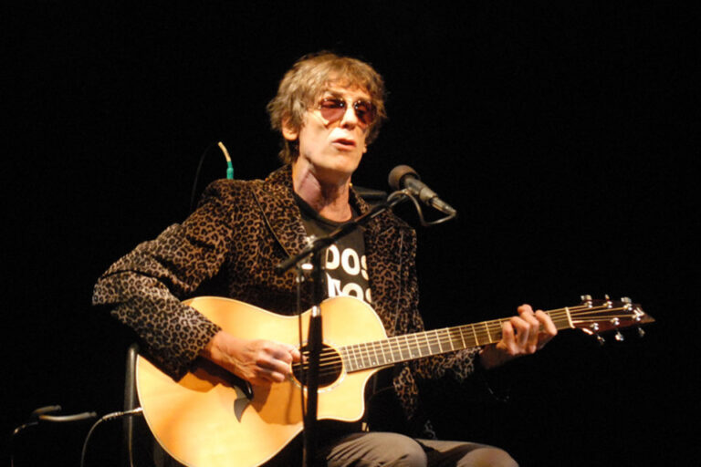 23 Enero: Día del Músico Argentino, una fecha que recuerda a Luis Alberto Spinetta