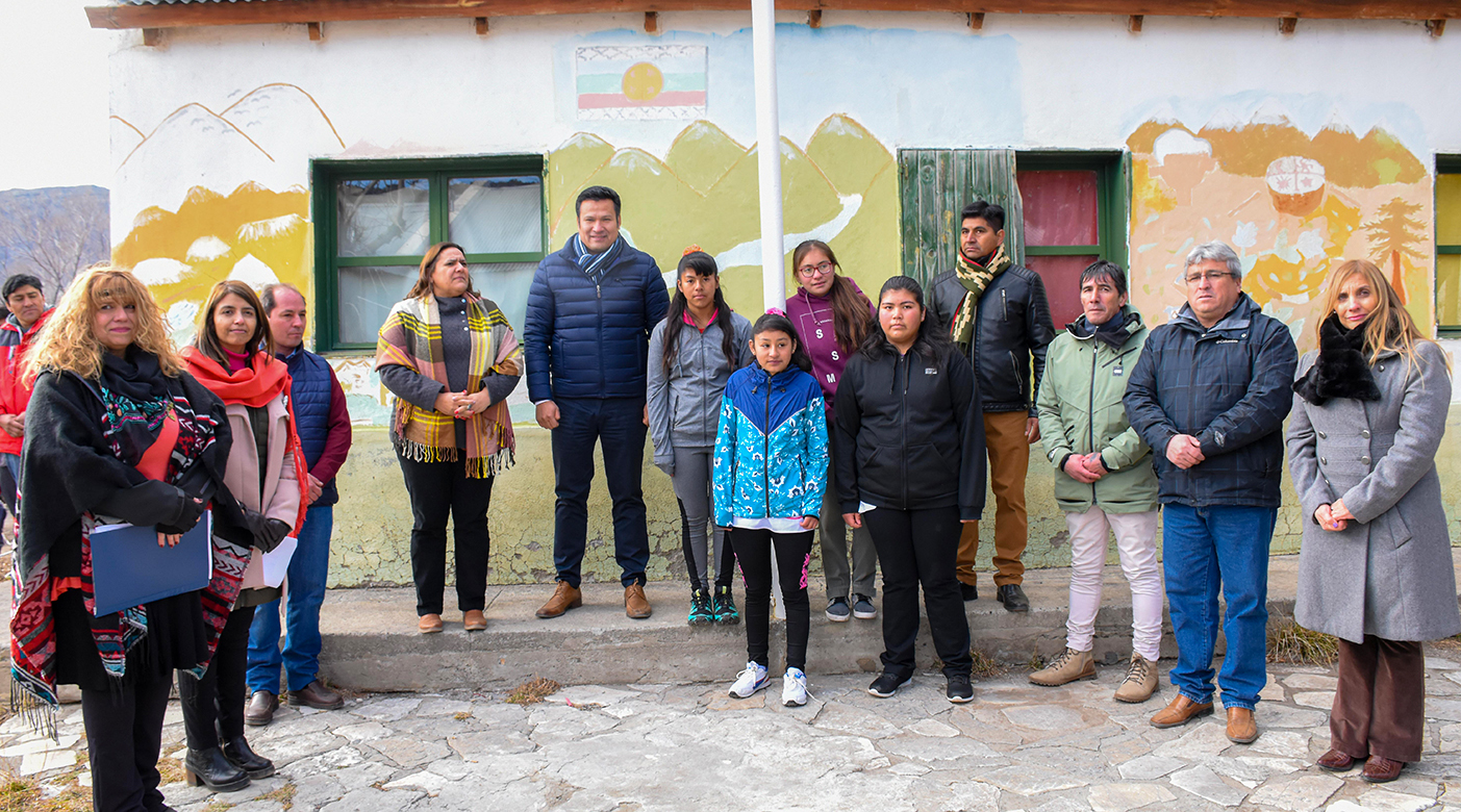 El gobierno provincial planifica el despliegue de la oferta de educación secundaria en zona rural de San Martin de Los Andes