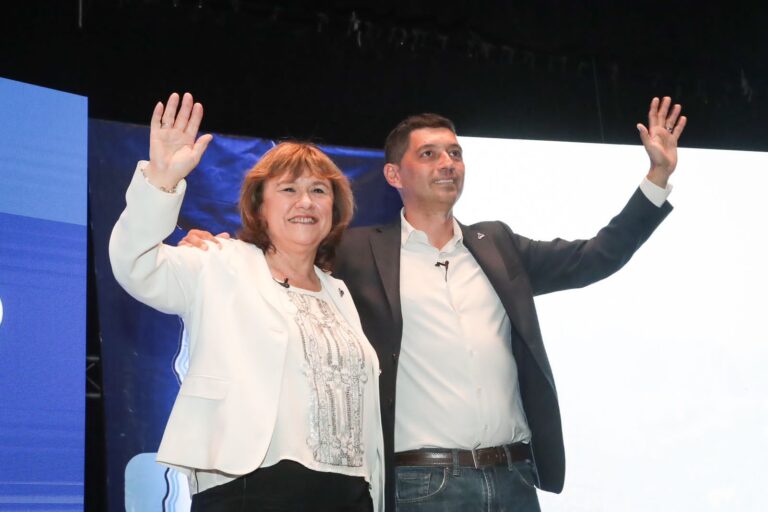 Koopmann-Pechen presentaron su plan de gobierno con énfasis en las viviendas, la educación y el empleo