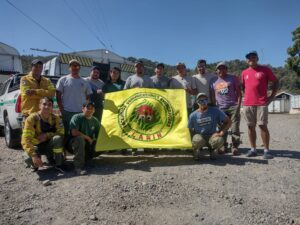 Brigadistas del Parque Nacional Lanín combaten en el Parque Nacional Los Alerces