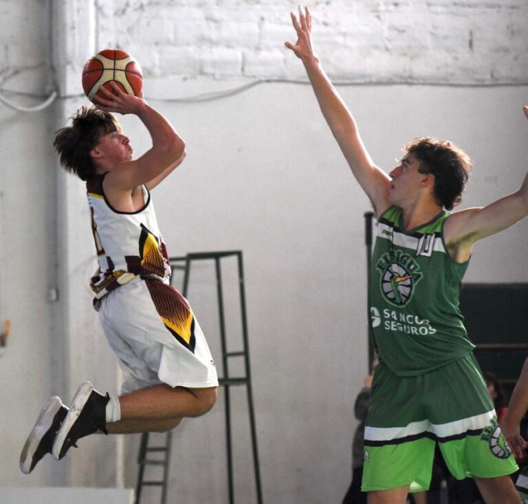 JUAN SUBAT DE ZORROS A LA SELECCIÓN DE NEUQUÉN U15
