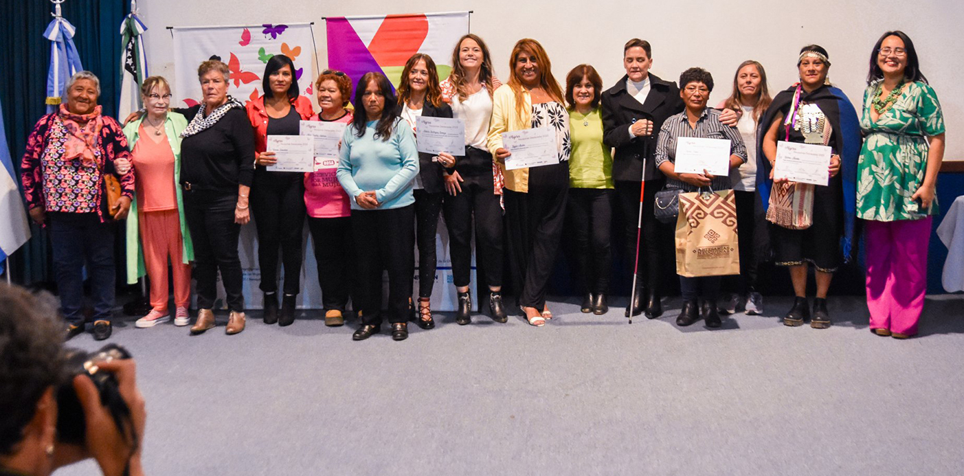 Mujeres neuquinas fueron reconocidas por animarse a derribar barreras y romper estereotipos. thumbnail