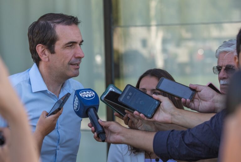Cervi: “Hay que revalorizar al empleado público”
