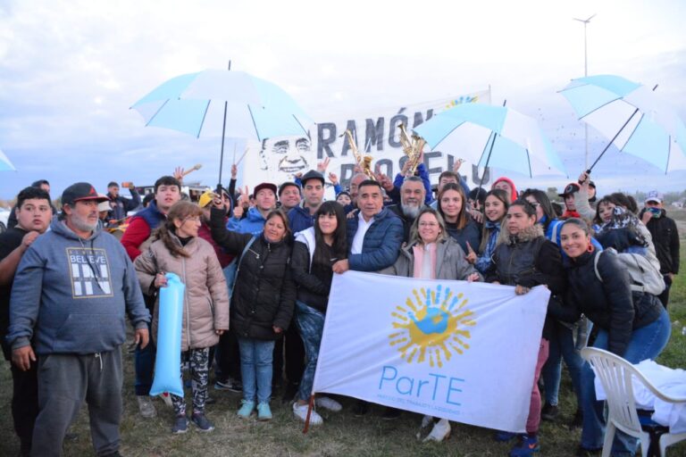 Rioseco cerró su campaña en el oeste de la ciudad de Neuquén con un acto multitudinario