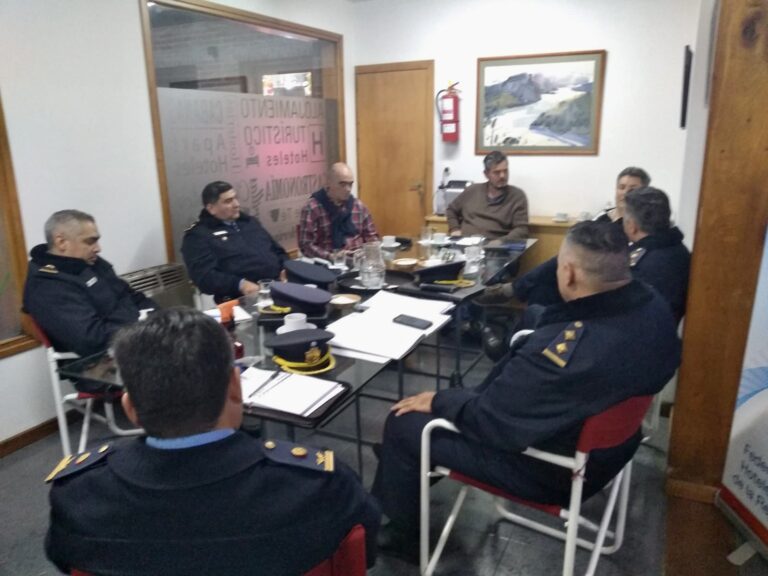 Por varios hechos delictivos a comercios la AHGSMA convocó a las autoridades policiales