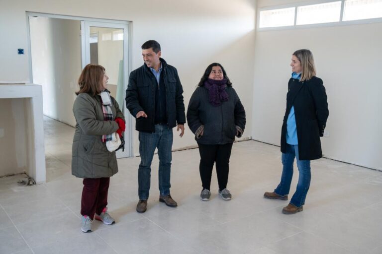 Koopmann supervisó la última etapa de la sede de “Barriletes en Bandada” que dará contención a más de 200 niños y adolescentes