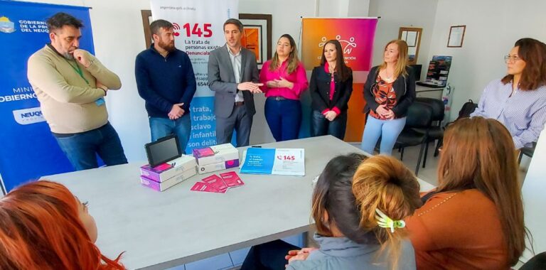 Entregaron tablets a víctimas de trata