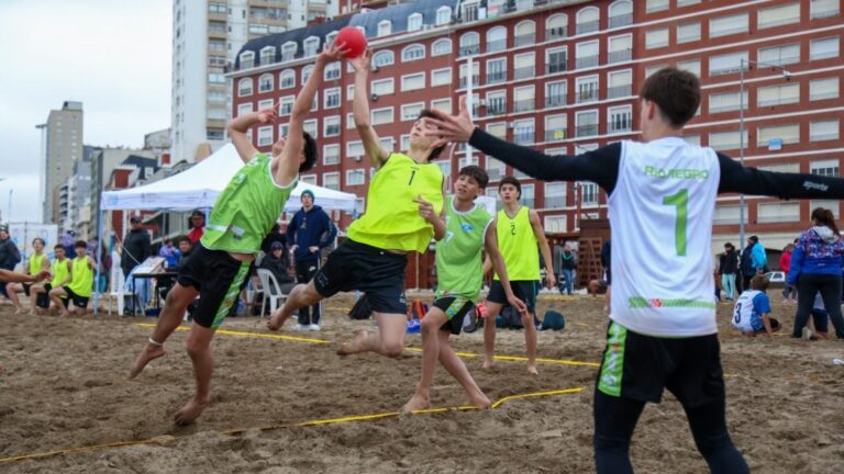 El beach handball está otra vez en la final de los Juegos Evita  