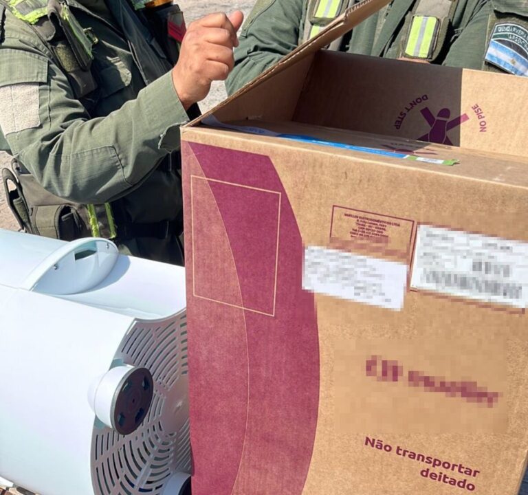 Venían a Neuquén con 9 kilos de cocaína escondidos en una estufa y en un secarropa