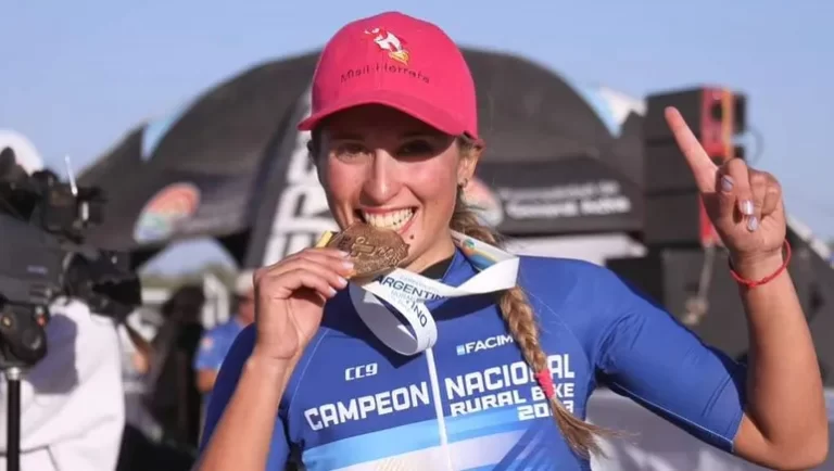 Lucía Bastía es la primera campeona neuquina de mountain bike en la categoría elite