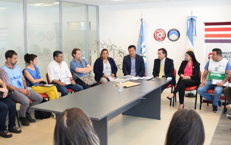 Educación: Abordaje integral define procedimiento ante posibles abusos en el ámbito escolar