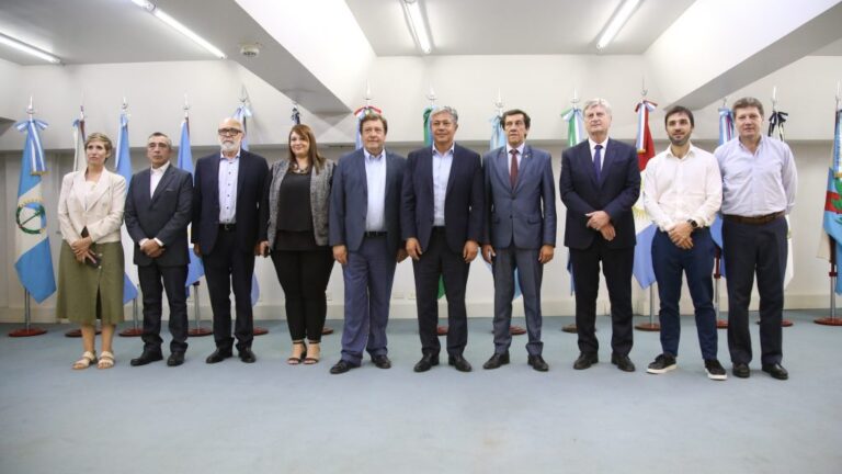 Provincias petroleras pidieron diálogo con el Gobierno nacional