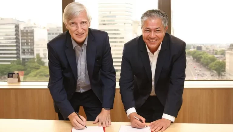 Pan American Energy aportará dos millones de dólares para las becas de Neuquén