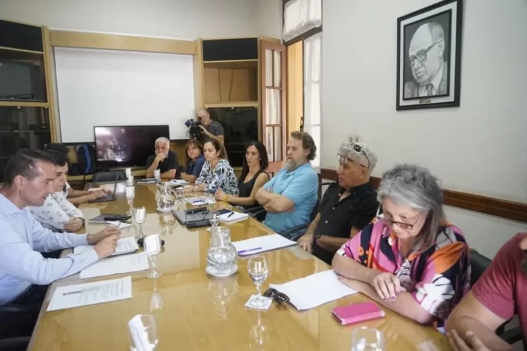 Neuquén: el gobierno ofreció a ATEN un bono y actualizaciones salariales sin IPC