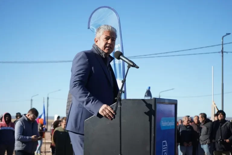 Rolando Figueroa anunció que habrá créditos del BPN para viviendas