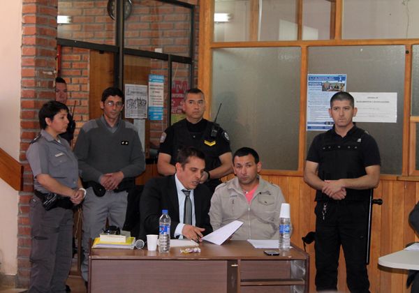 Declararon culpable a Salcedo, acusado de matar al hotelero Roca Jalil. Foto: Rodolfo Ramírez. Declararon culpable a Salcedo, acusado de matar al hotelero Roca Jalil. Foto: Rodolfo Ramírez.