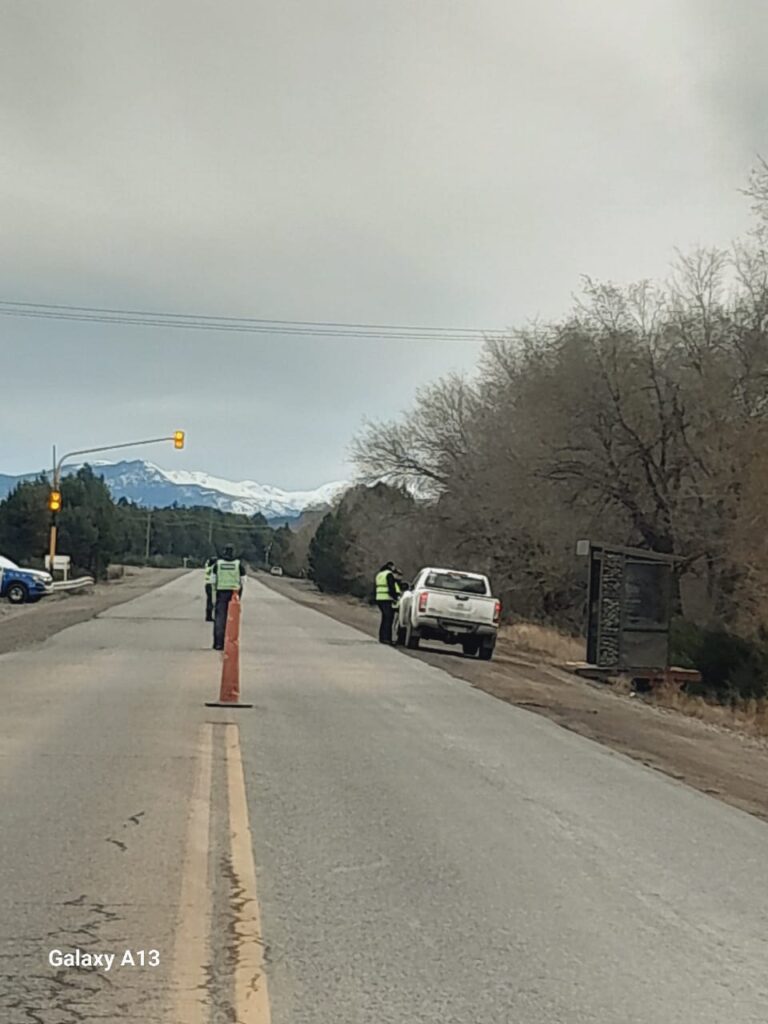 El municipio realizó controles en la Ruta 40 y retuvo a un UBER