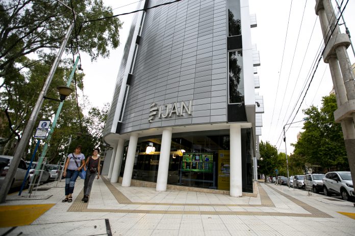 Realizaron las primeras denuncias penales contra las páginas de juego ilegal con más tráfico del país