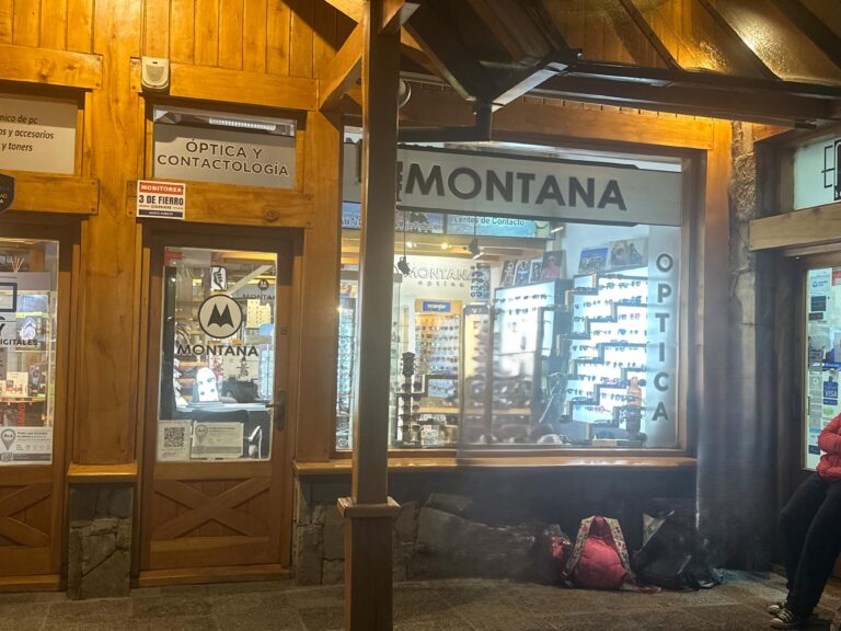 Robó en una óptica y se escondió en un comercio y fue atrapado por la Policía Federal