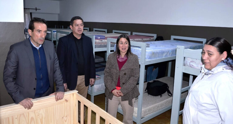 Abrió el primer refugio provincial para mujeres en situación de calle