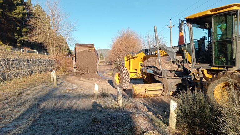El municipio realizó trabajos de enripiado y mejoramiento en calles de Villa Paur