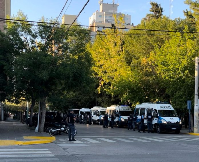 Policías rechazaron «las promesas» y mantienen la convocatoria a una marcha