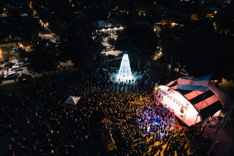 Convocatoria a proyectos vecinales para celebrar la Navidad y el Año Nuevo