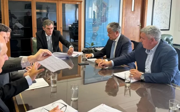 Se formalizará una mesa de trabajo para definir las concesiones hidroeléctricas