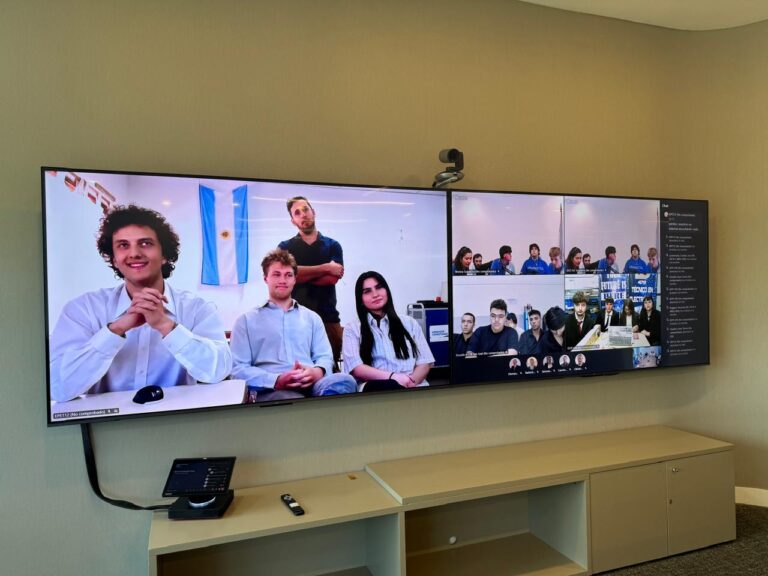 Alumnos de la EPET 12 ganaron el concurso de Fundación Siemens con su proyecto “S.A.R.A.S.A.