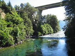 Villa La Angostura: un turista falleció en el Río Correntoso el último día de sus vacaciones
