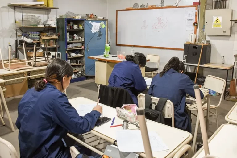 Abren inscripción al programa de terminalidad secundaria técnica