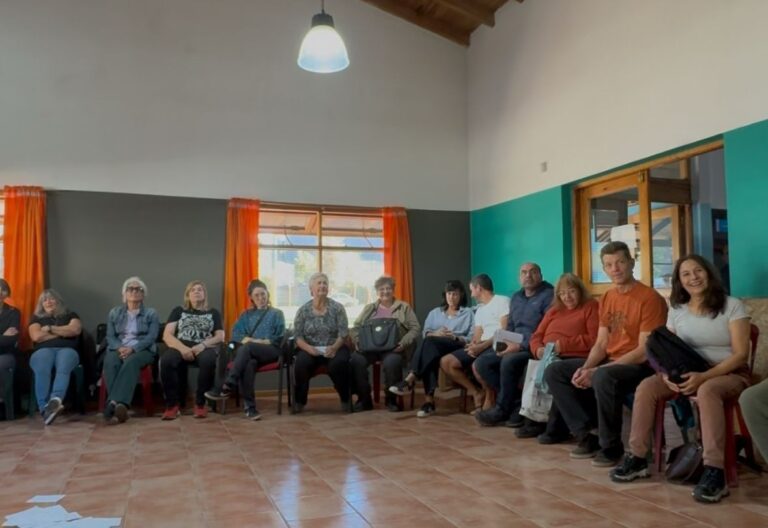 El Municipio y el Consejo de Juntas Vecinales debaten respuestas a los reclamos barriales