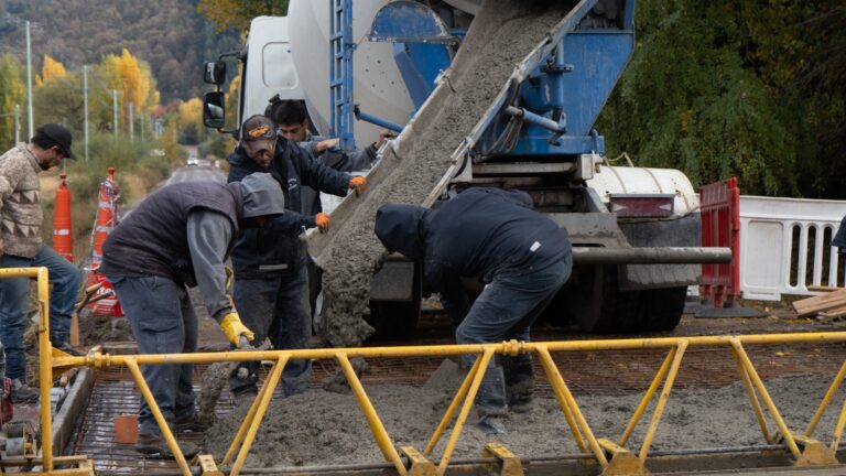 Las obras públicas y privadas movilizan la economía de San Martín de los Andes