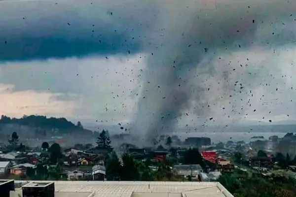 Chile: Tornado en Puerto Varas dejo más de 200 casas destruídas y al menos 13 heridos