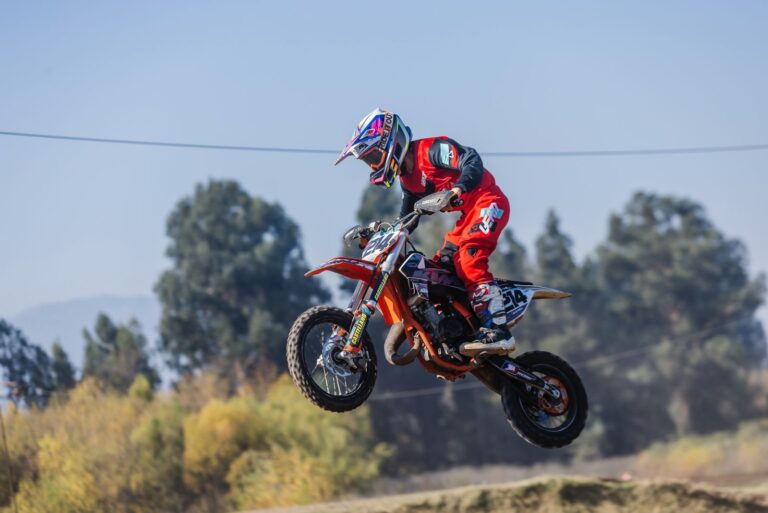 Tizi ganó en Chile y lidera el campeonato nacional