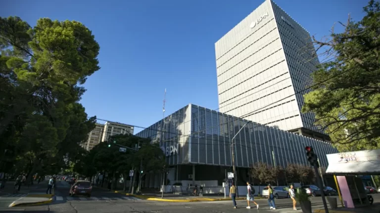 El Gobierno provincial anunció la fecha de pago para los trabajadores estatales