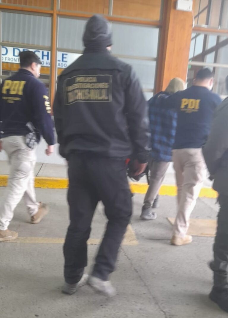 Detuvieron a un chileno con pedido de captura y lo expulsaron del país