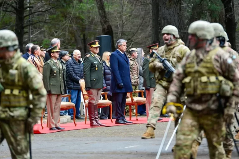 Con la Participación del Gobernador se celebró el Bicentenario del Regimiento de Caballería de Exploración de Montaña 4